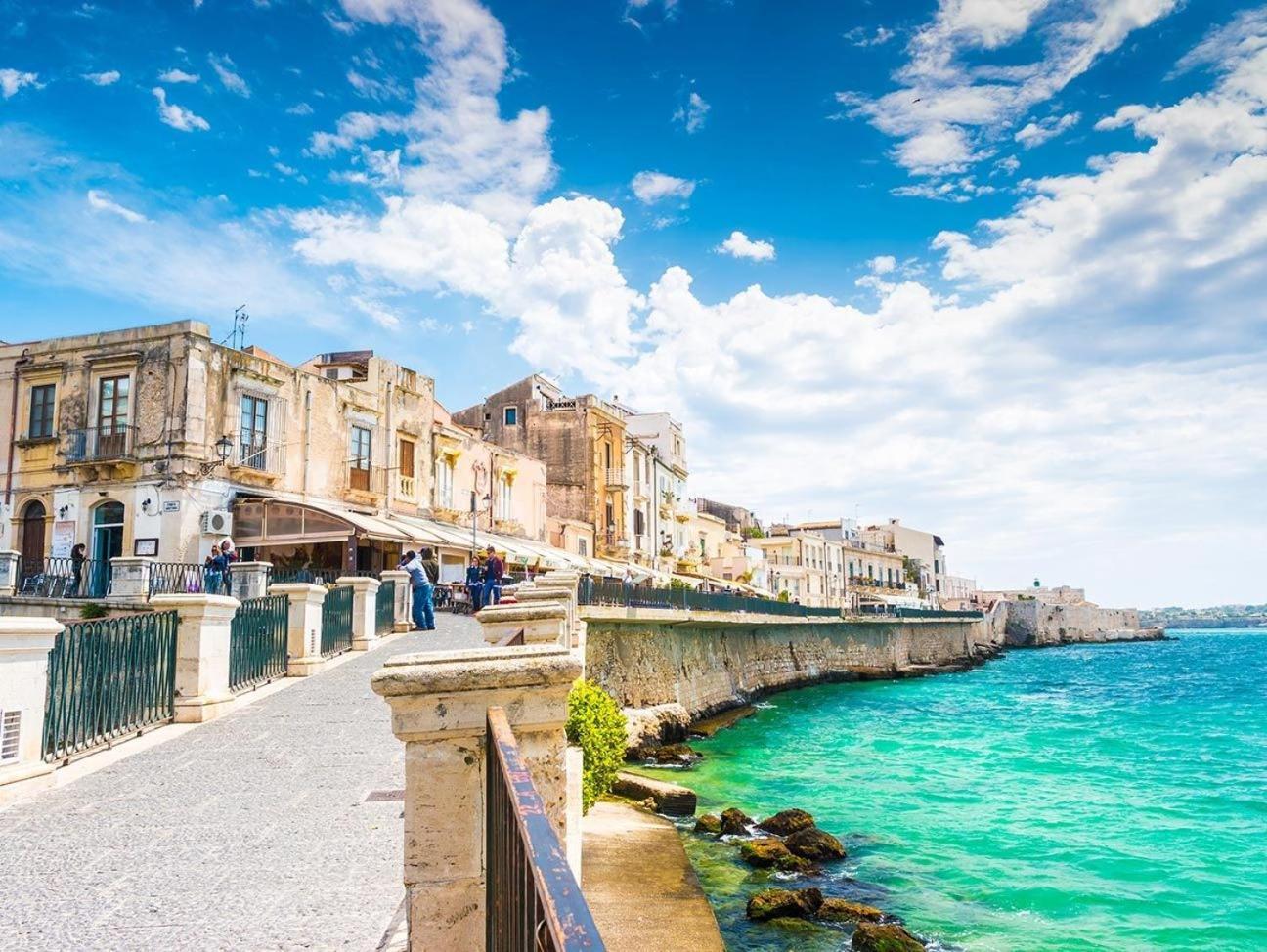 Al Blu Ortigia Apartments Syracuse Bagian luar foto